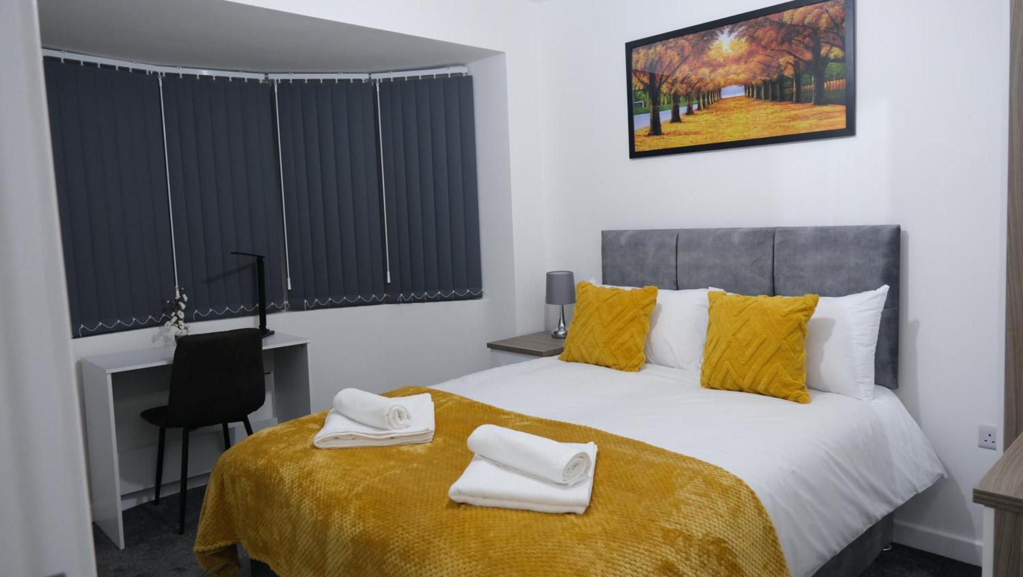 Modernized Three Bedroom House Near City Stadium, Attractions, City Centre - Sky N Netflix - Convenient Transport Manchester Exteriör bild
