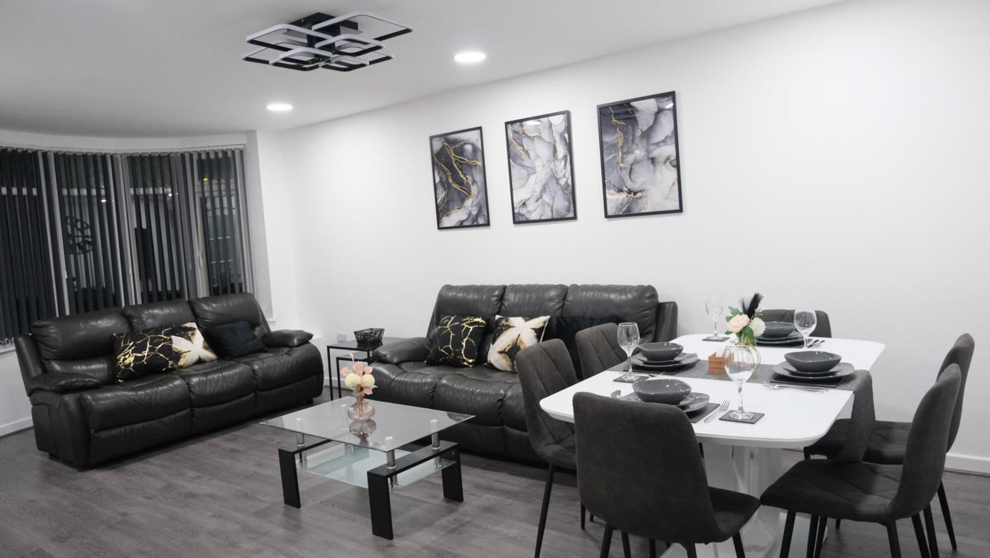 Modernized Three Bedroom House Near City Stadium, Attractions, City Centre - Sky N Netflix - Convenient Transport Manchester Exteriör bild
