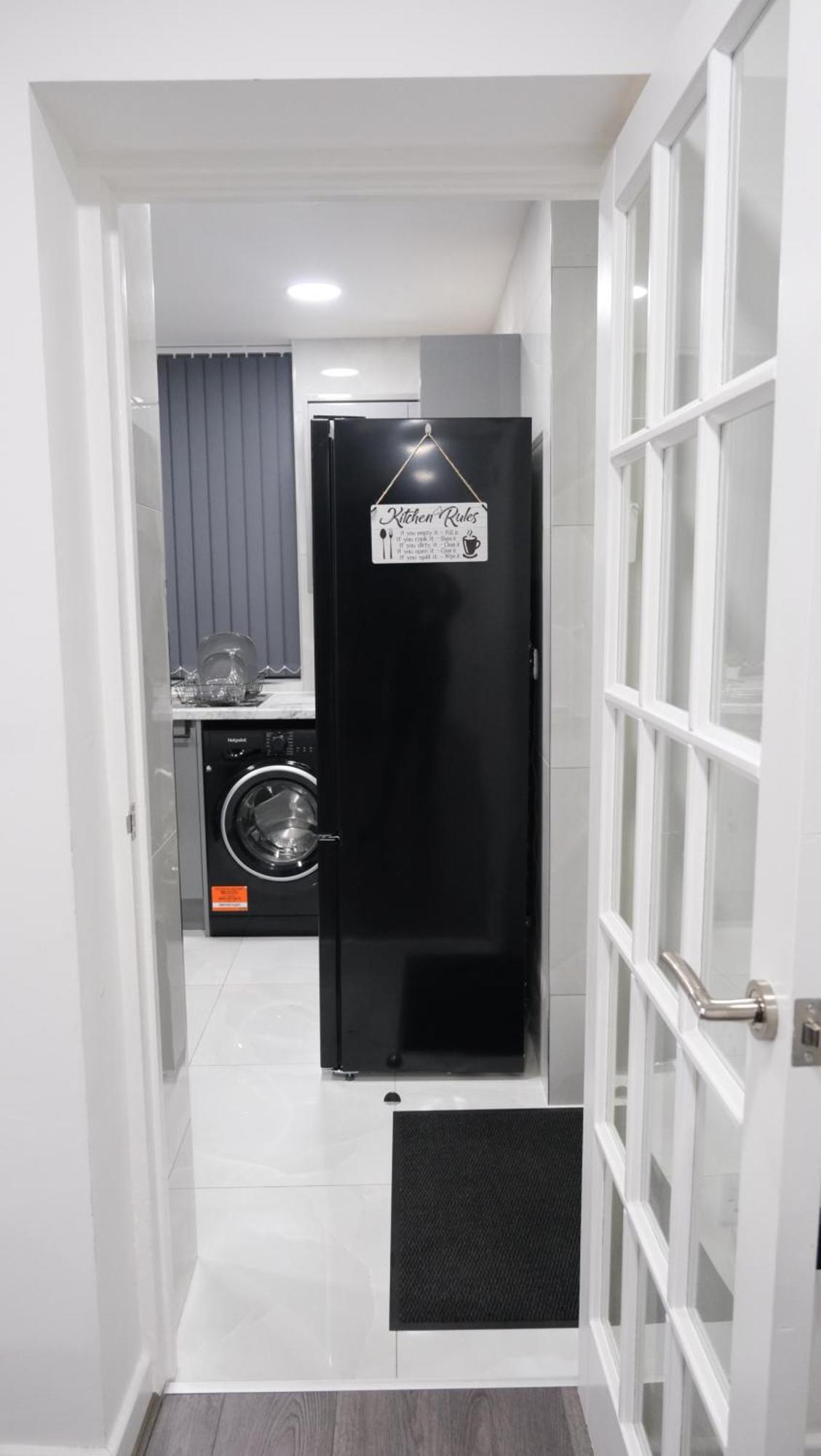 Modernized Three Bedroom House Near City Stadium, Attractions, City Centre - Sky N Netflix - Convenient Transport Manchester Exteriör bild